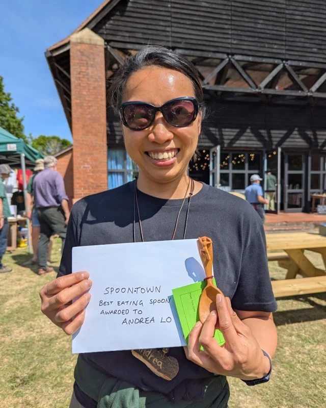 So nice to see LGW member and tutor @spoon.people winning the (@spoon.town sponsored) Best Eating Spoon at this year’s @aptgw_bodgers Ball! We’re so proud of her and her amazing spoon! 🏆 
.
.
.
#bodgersball #bodgersball2025 #bestspoon #eatingspoon #besteatingspoon #woodenspoon #handcarvedwoodenspoons #spooncarving #spooncarver #spoonwhittling #spoonwhittler